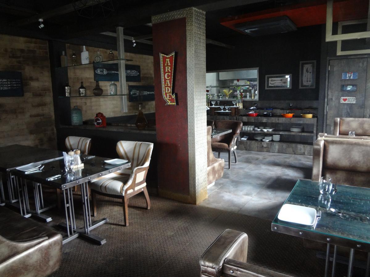 Hotel Gangakashi ナーグプル エクステリア 写真